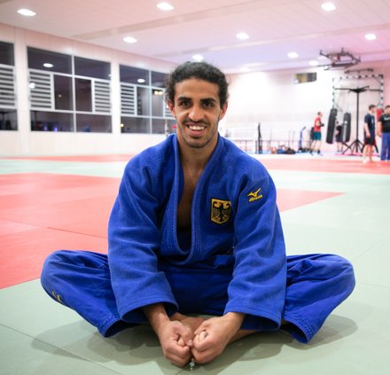 Shugaa Naswan Portfolio: Shugaa nach einer Trainingseinheit auf der Matte am Olympiastützpunkt Niedersachsen